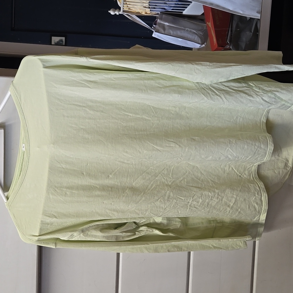 Lululemon Back In Action Long Sleeve - Picture 3 of 5